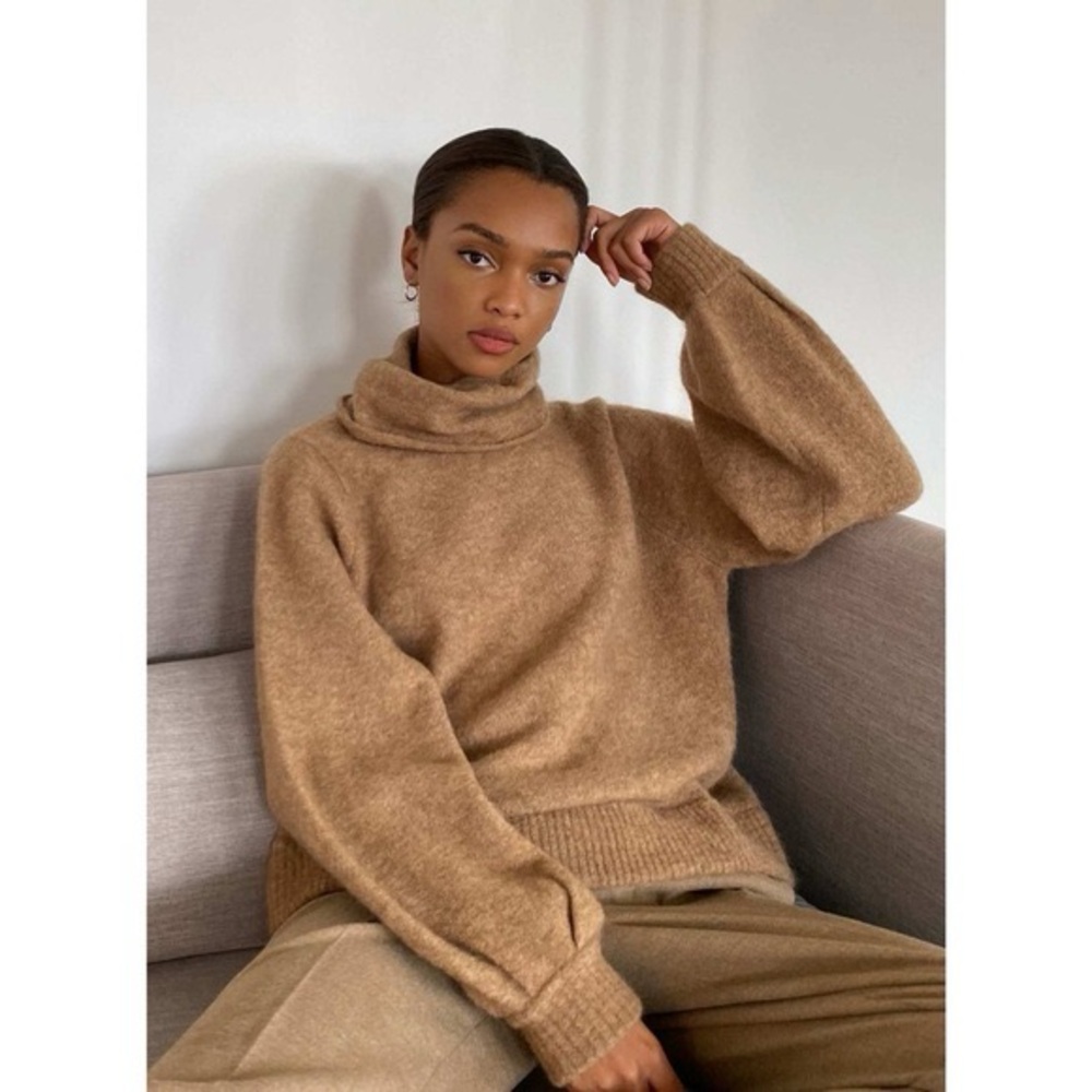 The Group By Babaton  Adichie Oversized Sweater Size Small Constant Camel